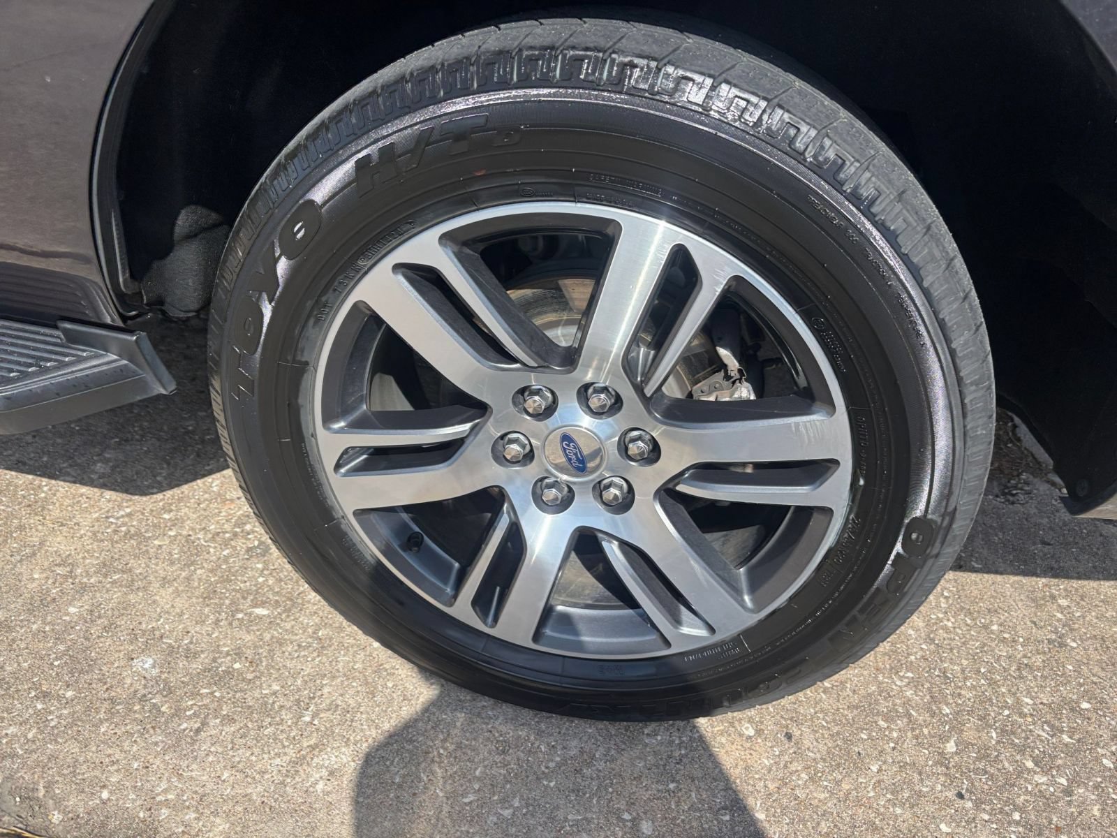 Used 2024 Ford Expedition Limited AWD/4WD image 35