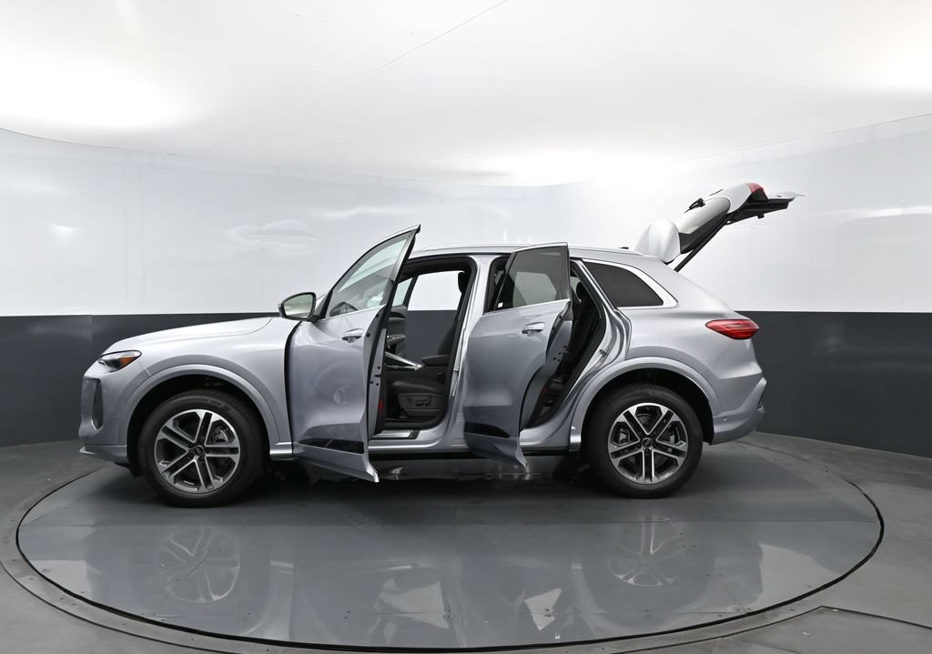 New 2026 Audi Q5 Premium AWD/4WD image 29