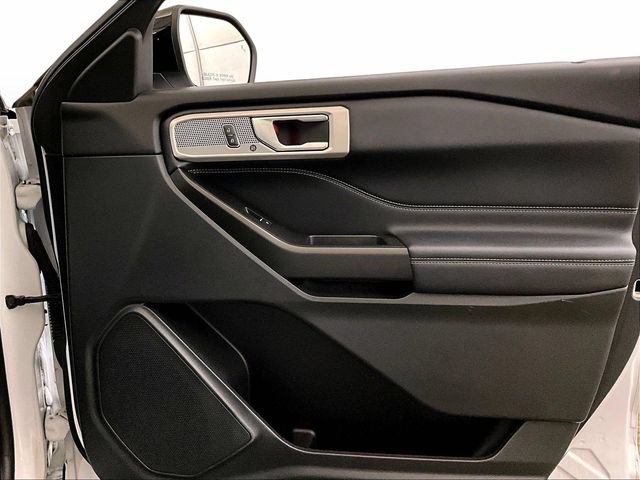 Used 2020 Ford Explorer Limited AWD/4WD image 23