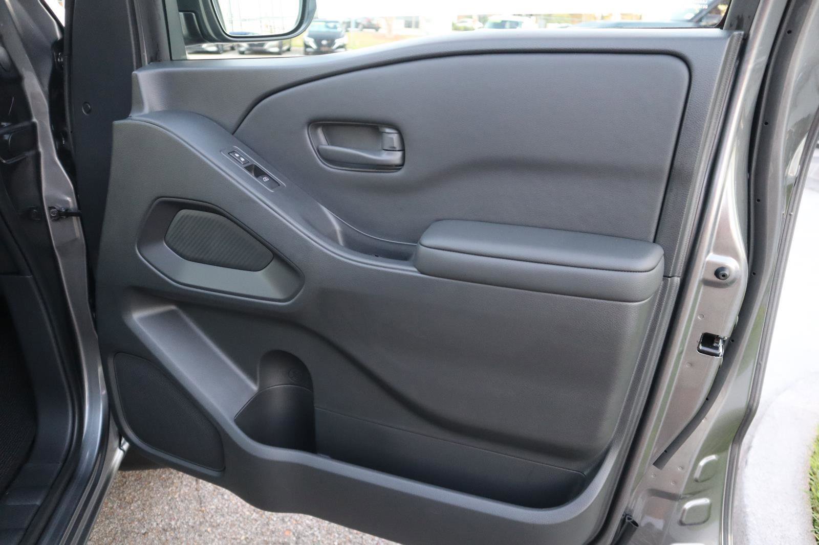 New 2026 Nissan Frontier 4x4 Crew Cab image 45