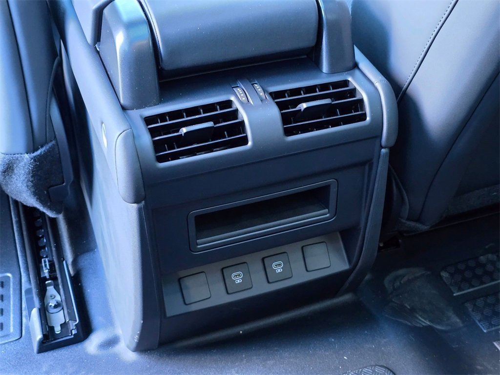 New 2025 Land Rover Defender 90 S image 24