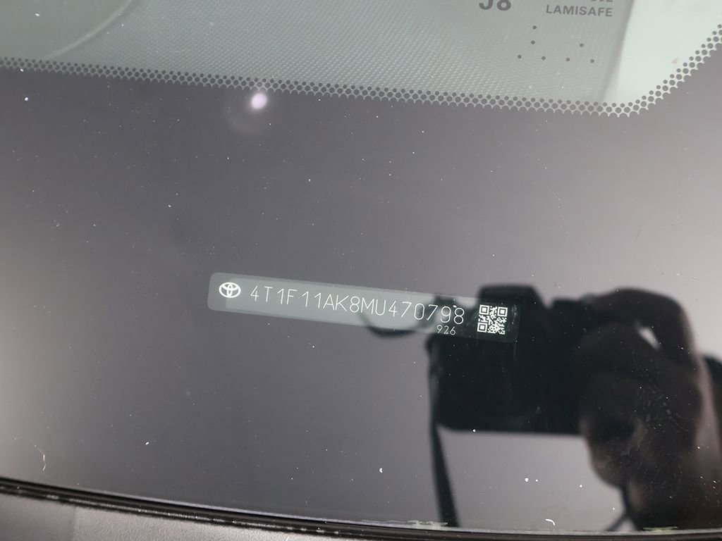 Used 2021 Toyota Camry XLE FWD image 50