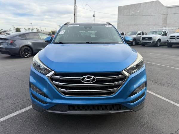 Used 2016 Hyundai Tucson Limited w/ Option Group 03 FWD image 8