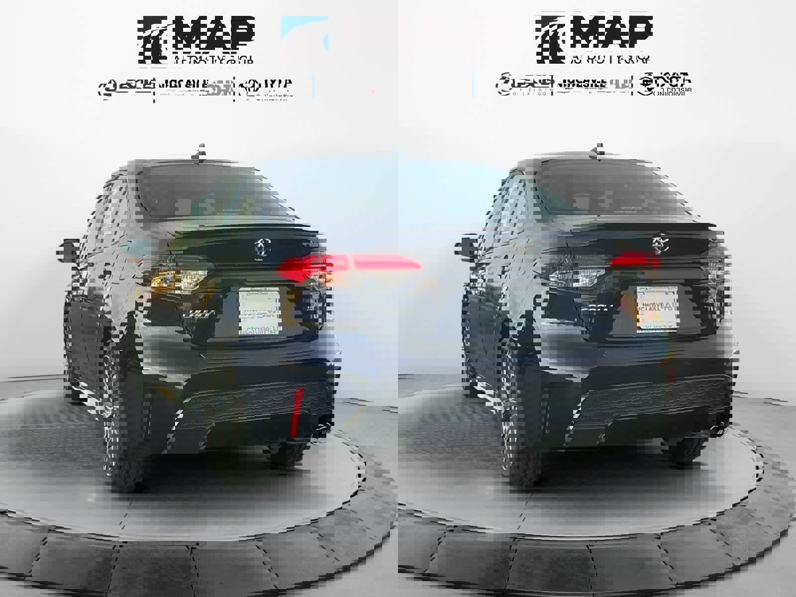 Used 2022 Toyota Corolla SE w/ Carpet Mat Package (TMS) image 3