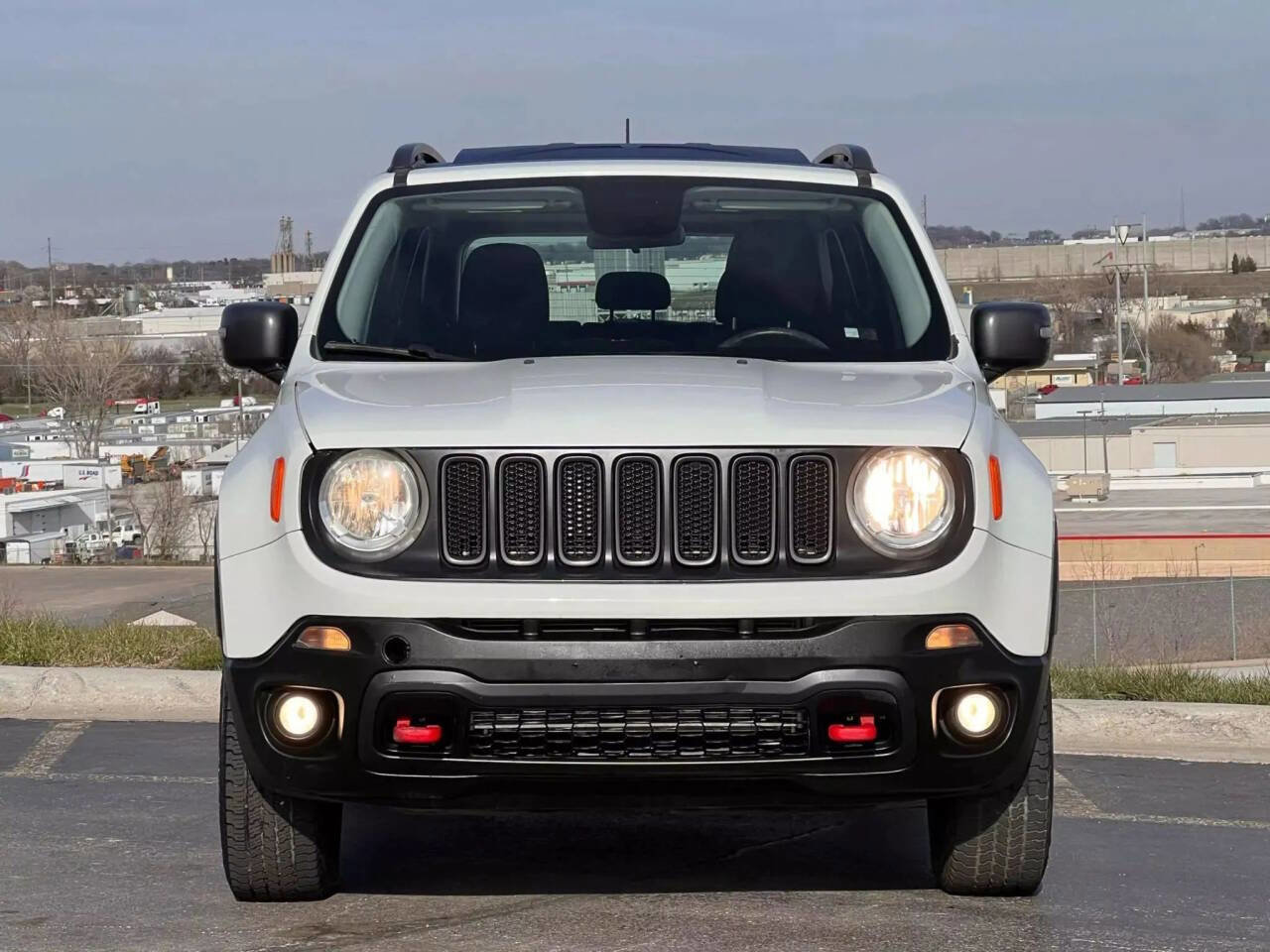 Used 2015 Jeep Renegade Trailhawk w/ Safety & Security Group I AWD/4WD image 2