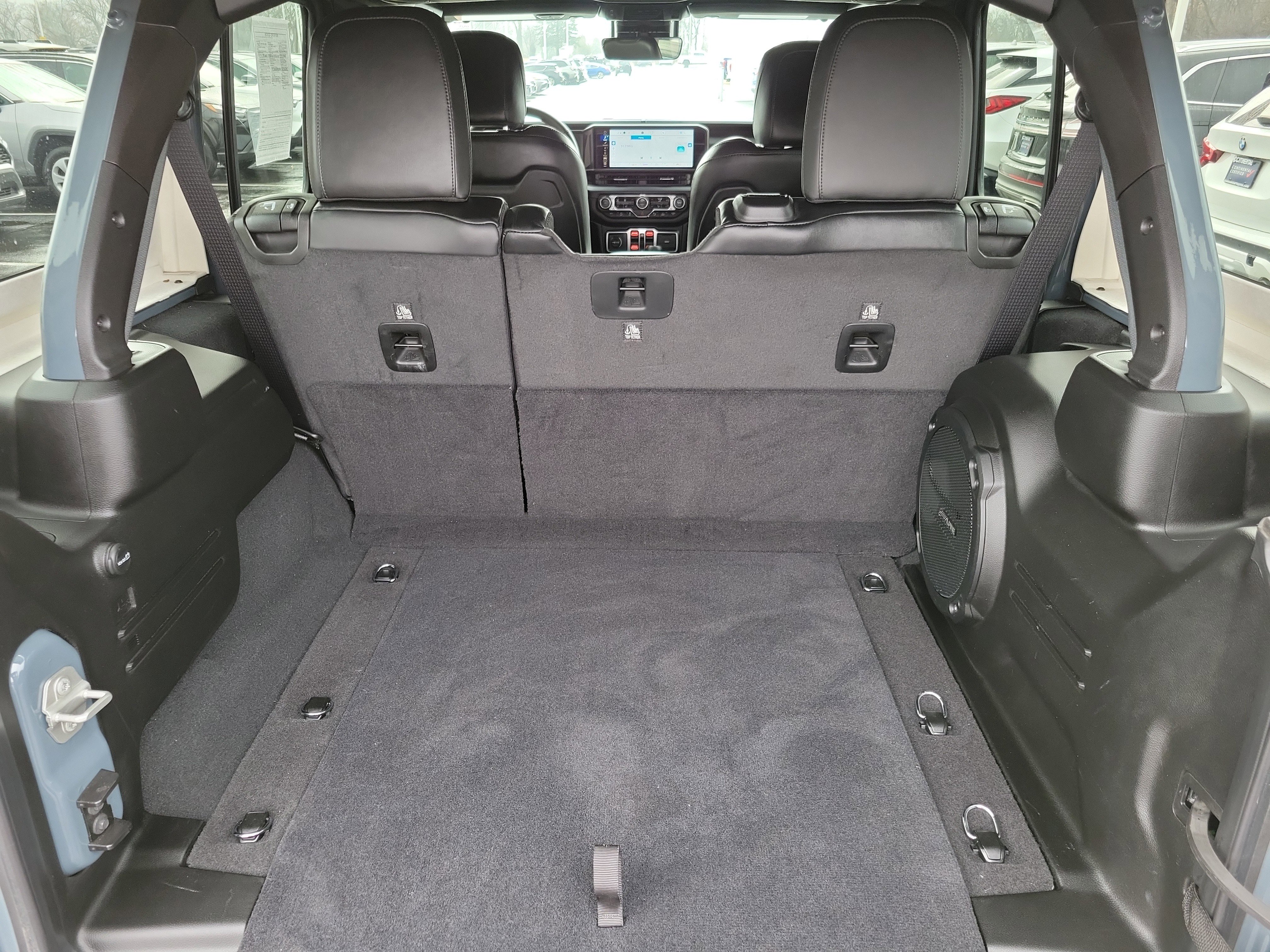 Used 2024 Jeep Wrangler Unlimited Rubicon image 9