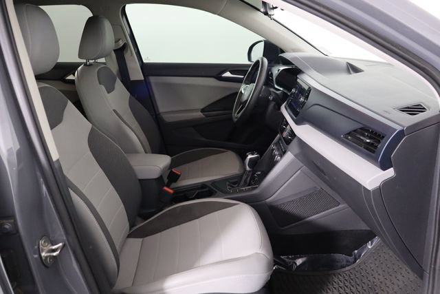 Used 2022 Volkswagen Taos SE w/ IQ.Drive SE Package FWD image 18
