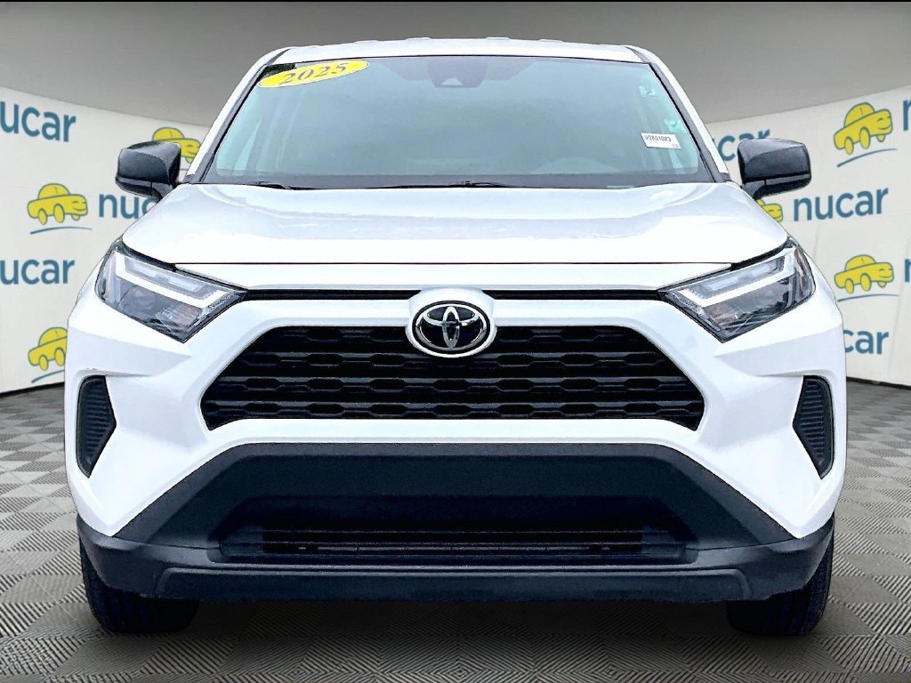 Used 2025 Toyota RAV4 LE AWD/4WD image 2