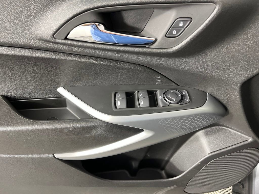 New 2026 Chevrolet Trax LS FWD image 24