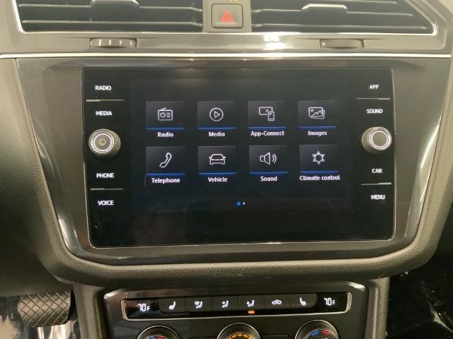 Used 2019 Volkswagen Tiguan SE image 20