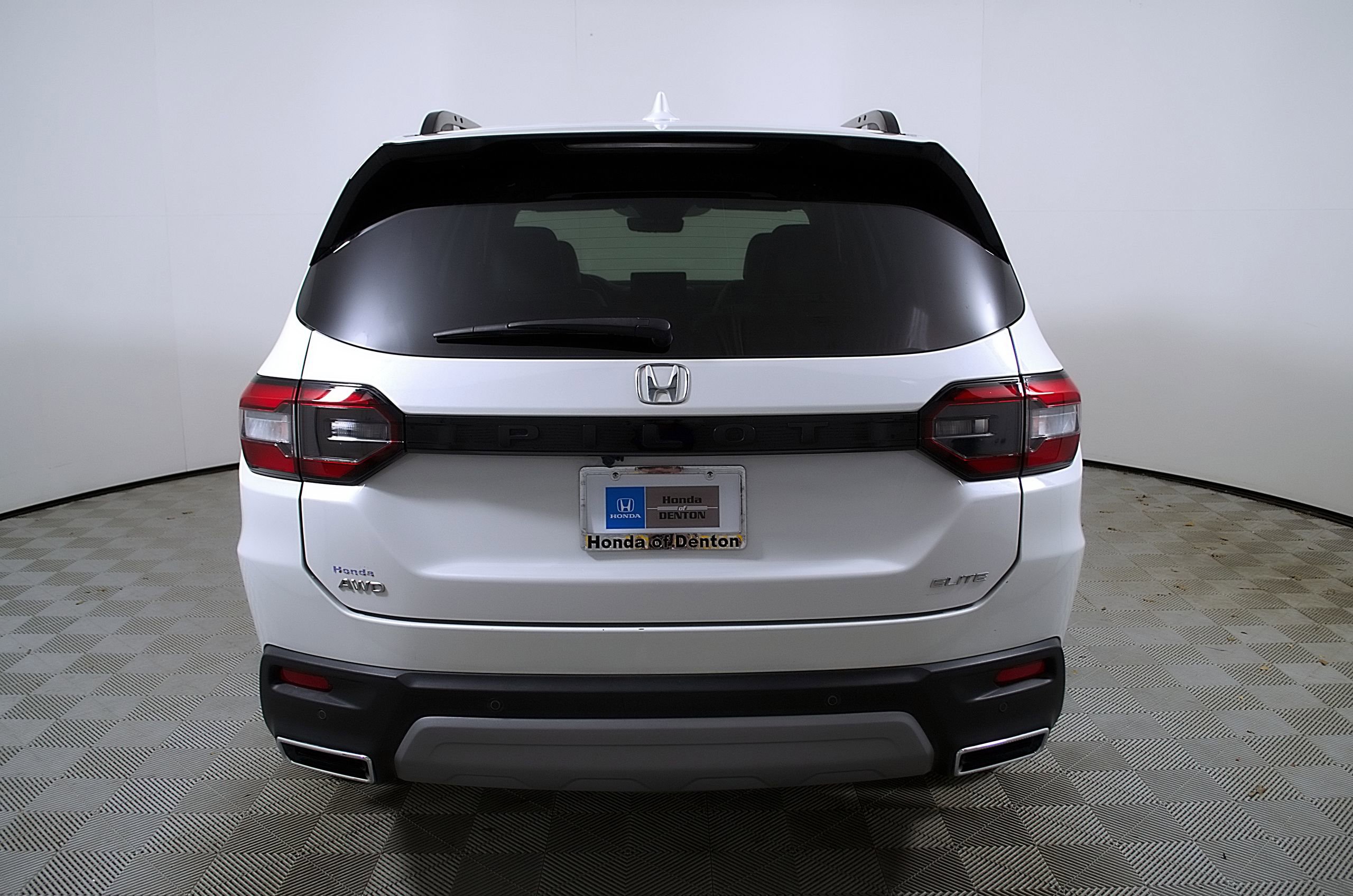 Used 2024 Honda Pilot Elite image 9