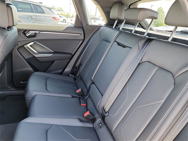 New 2025 Audi Q3 2.0T Premium image 27