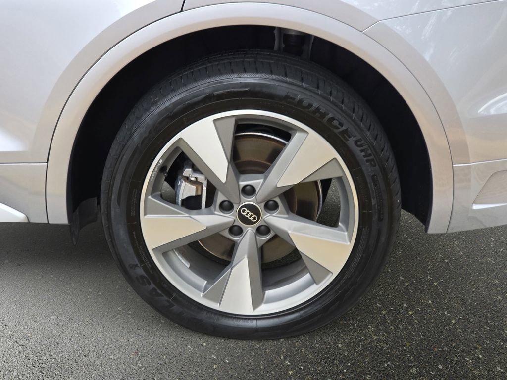 Used 2022 Audi Q5 2.0T Premium Plus w/ Premium Plus Package image 31