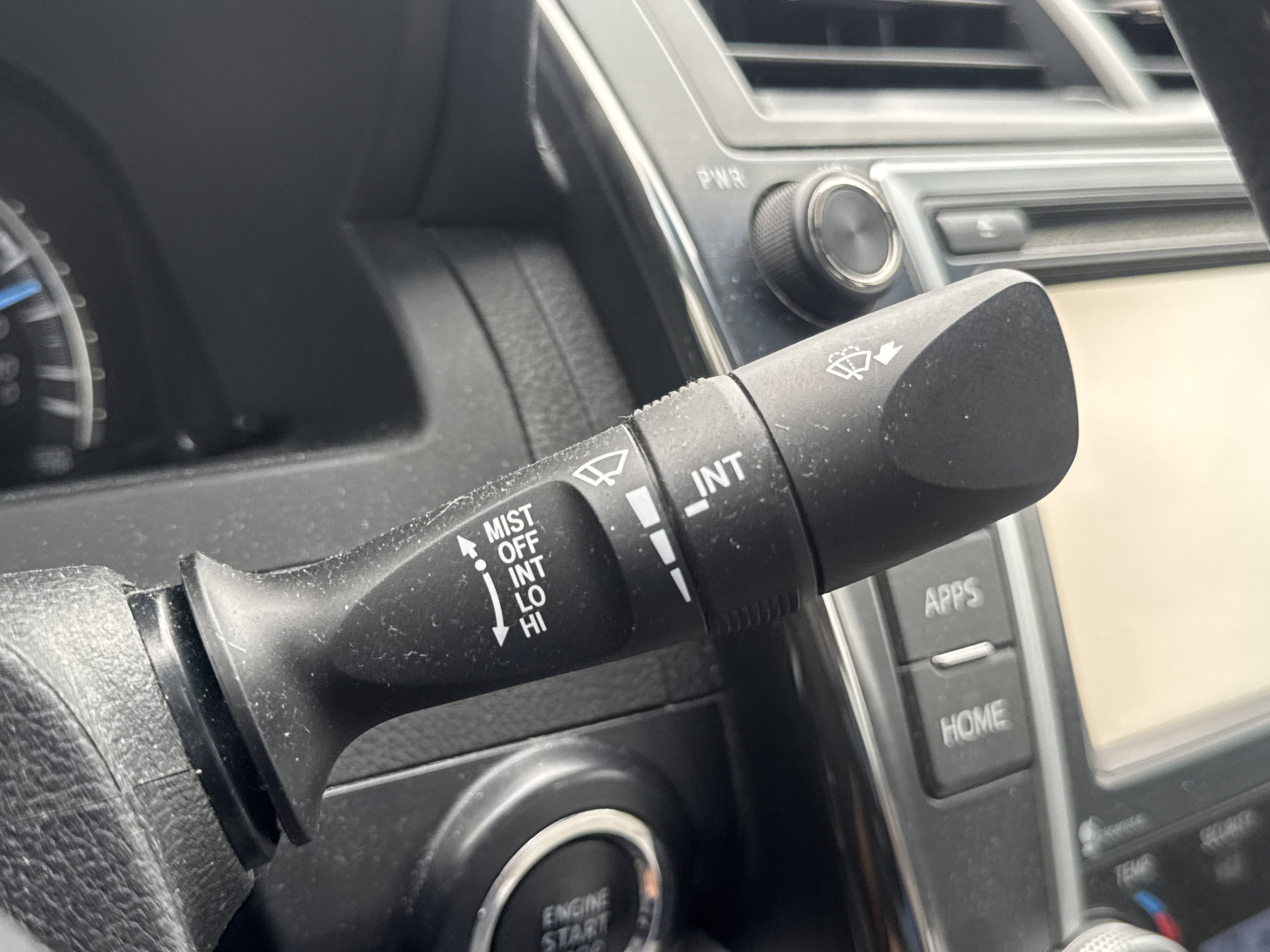 Used 2014 Toyota Camry XLE w/ Convenience Package image 17