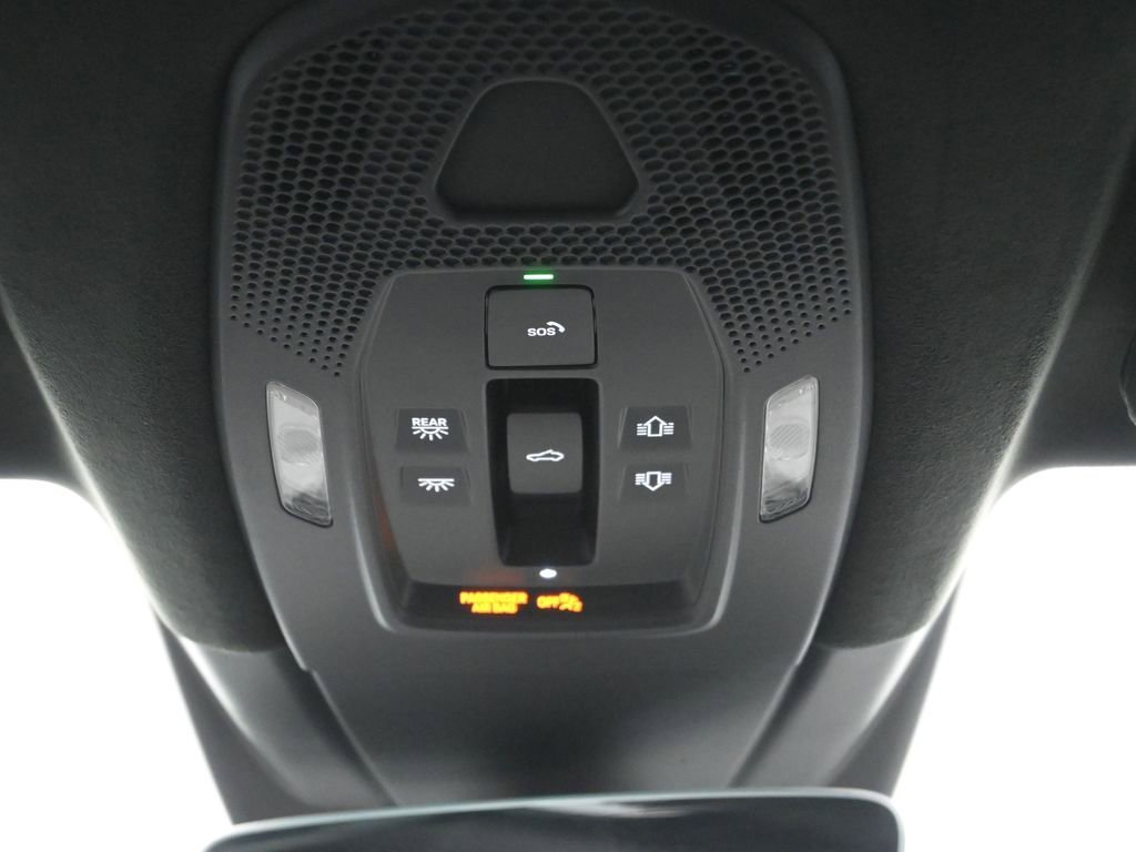 New 2026 Porsche Cayenne Turbo image 25