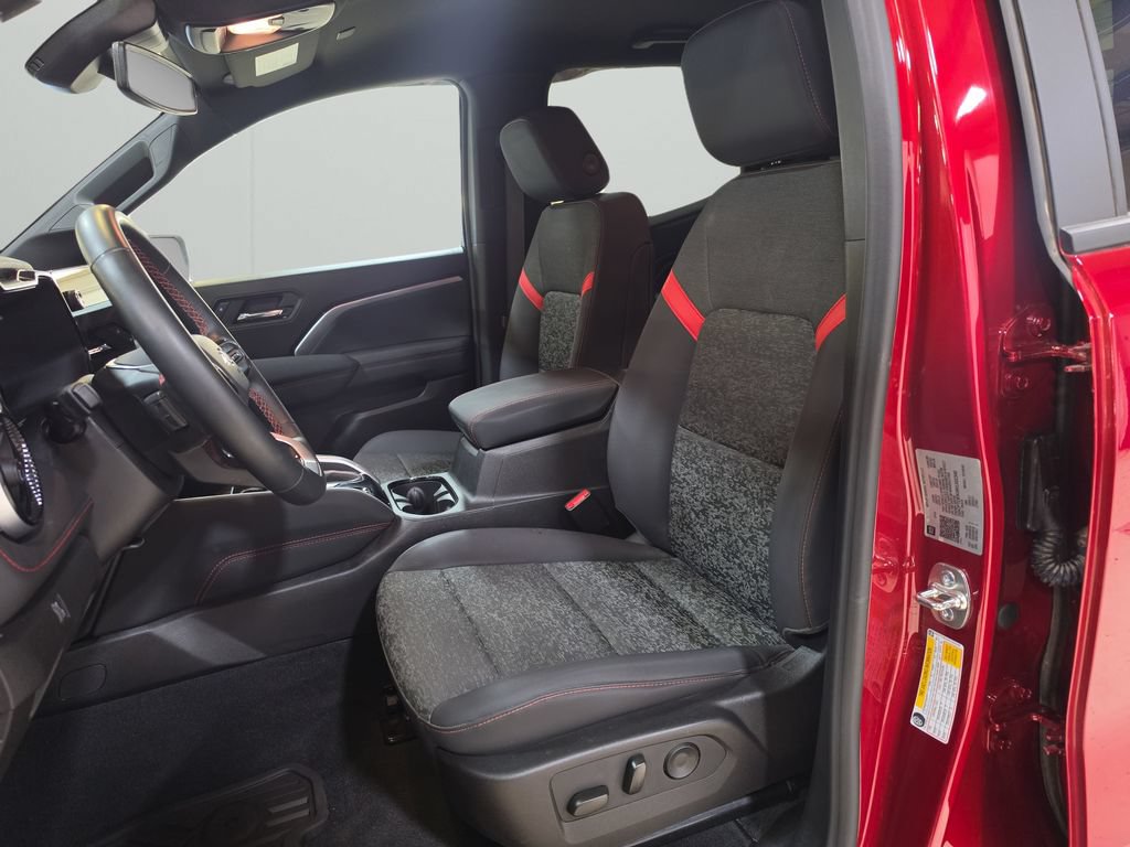 Used 2024 Chevrolet Colorado Z71 w/ Z71 Convenience Package 2 AWD/4WD image 14