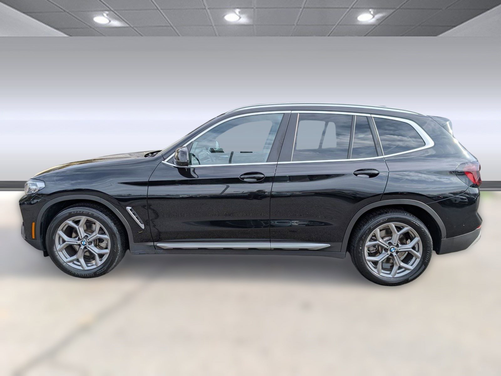 Used 2023 BMW X3 sDrive30i image 2
