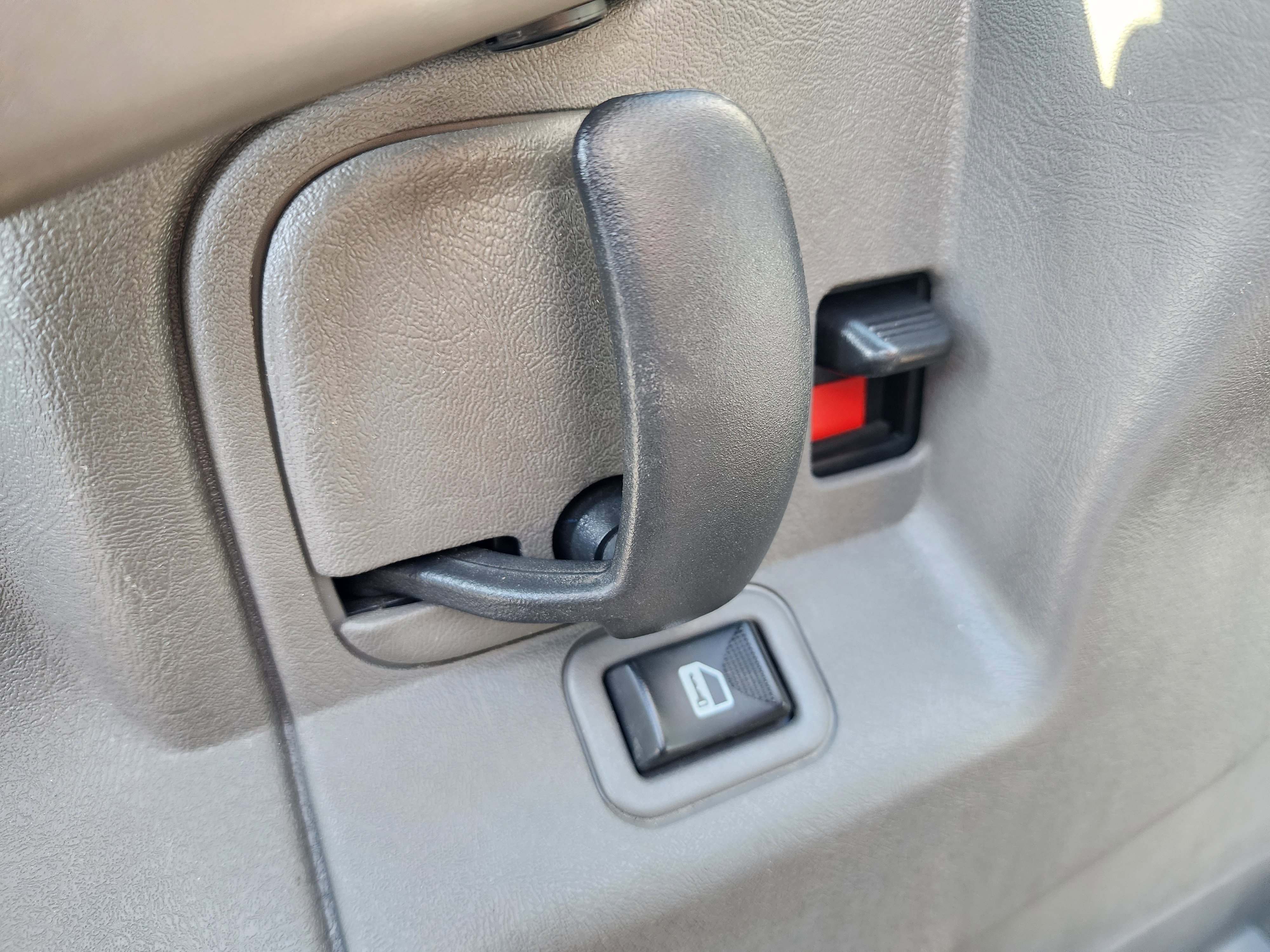 Used 2024 Chevrolet Express 2500 w/ Driver Convenience Package image 25