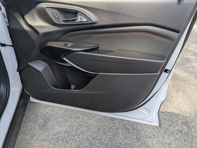 New 2026 Chevrolet Trax RS w/ Sunroof Package FWD image 33