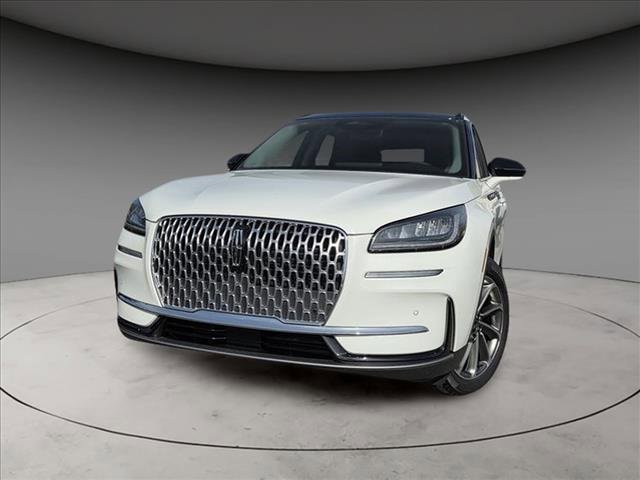 New 2025 Lincoln Corsair AWD w/ Equipment Group 101A image 2