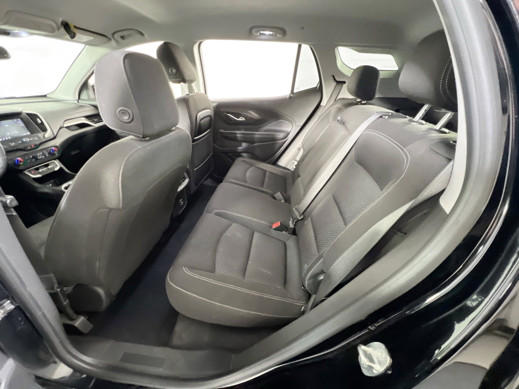 Used 2022 GMC Terrain SLE w/ Driver Convenience Package AWD/4WD image 23