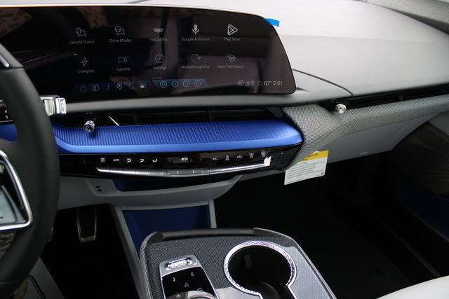 New 2027 Cadillac Optiq Luxury AWD/4WD image 17