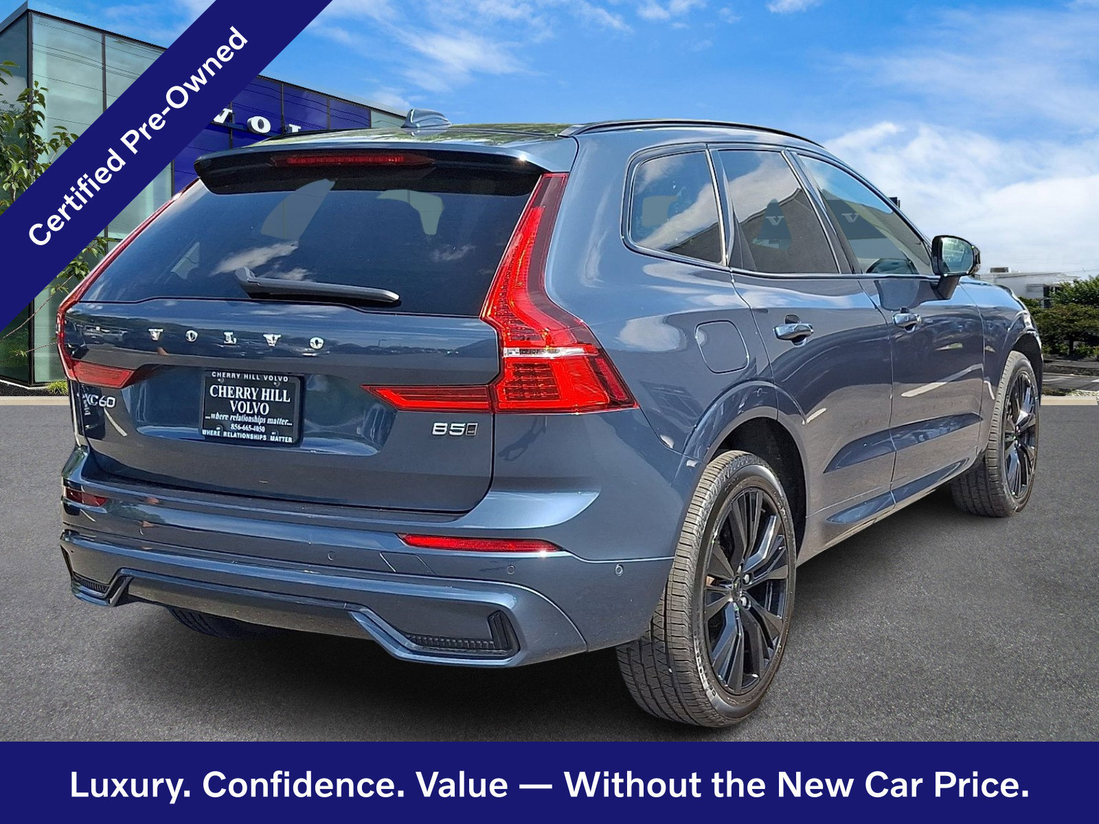 Certified 2024 Volvo XC60 B5 Plus w/ Climate Package AWD/4WD image 7