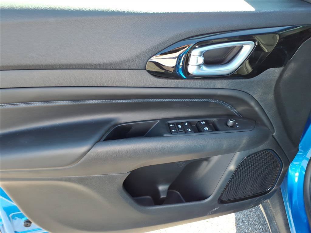 New 2026 Jeep Compass Latitude AWD/4WD image 9