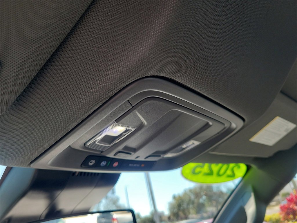 Used 2025 Chevrolet Silverado 1500 W/T image 43