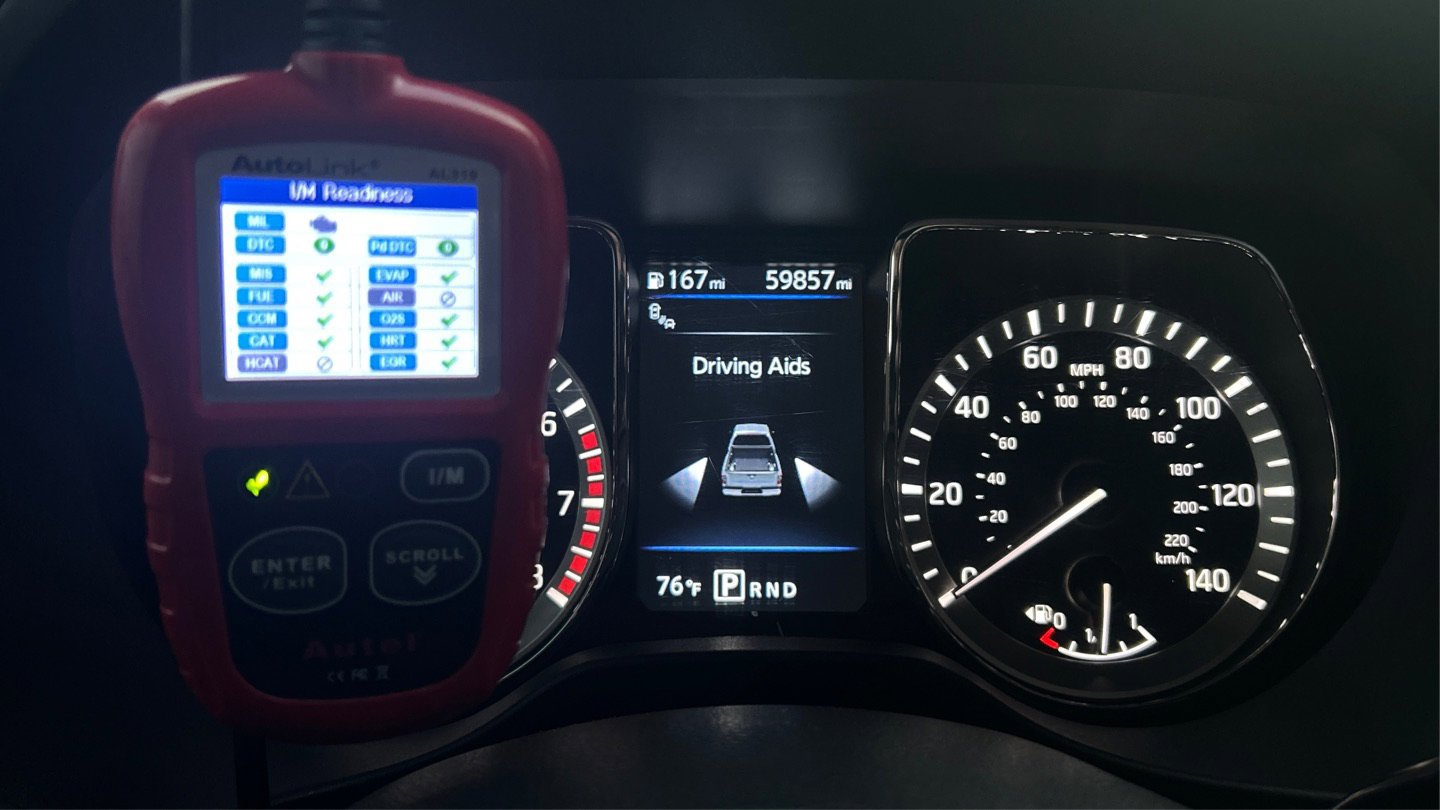 Used 2019 Nissan Titan Platinum Reserve image 11