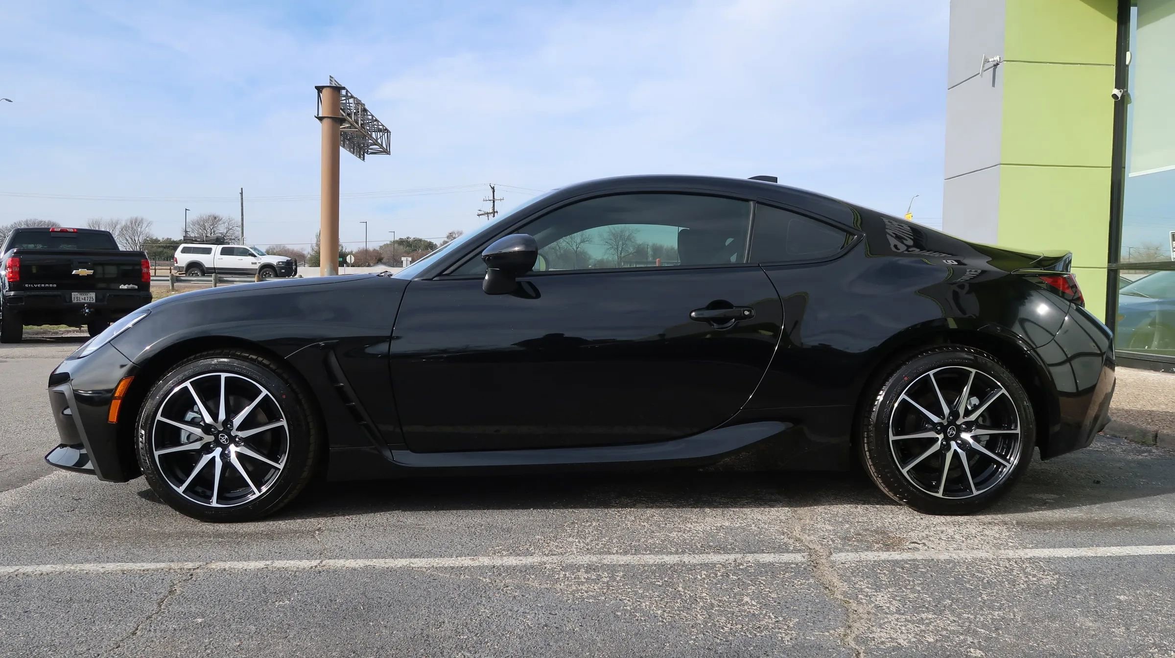 Used 2025 Toyota GR86 w/ ALL Weather Mat Package (TMS) image 7