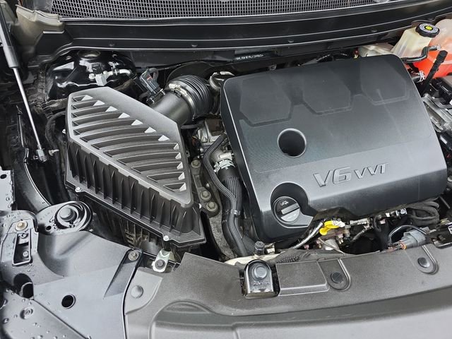 Used 2022 Chevrolet Traverse LT image 33