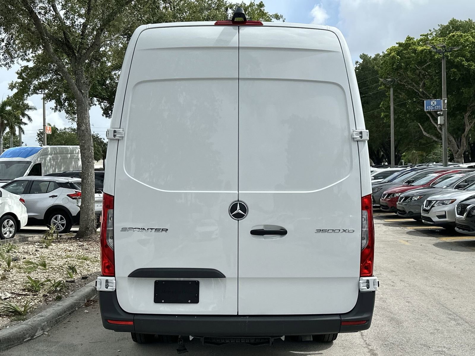 Used 2023 Mercedes-Benz Sprinter 3500 image 10