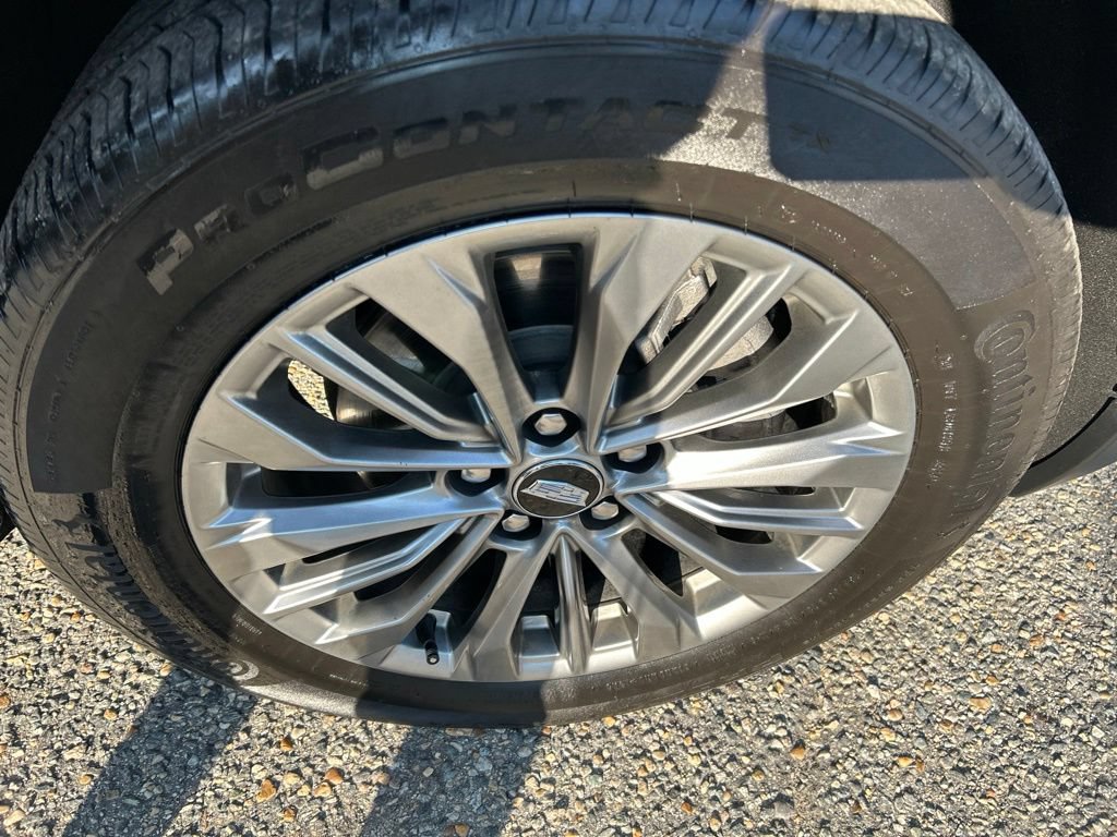 Used 2025 Cadillac XT4 Premium Luxury AWD/4WD image 25