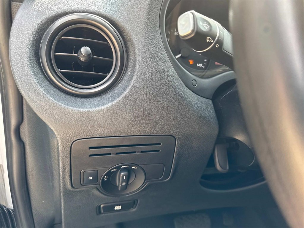 Used 2020 Mercedes-Benz Metris image 22
