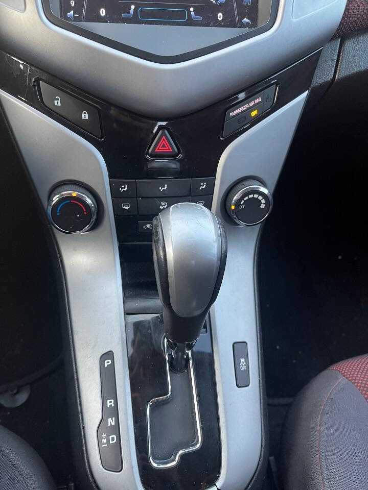 Used 2013 Chevrolet Cruze LT w/ RS Package image 14
