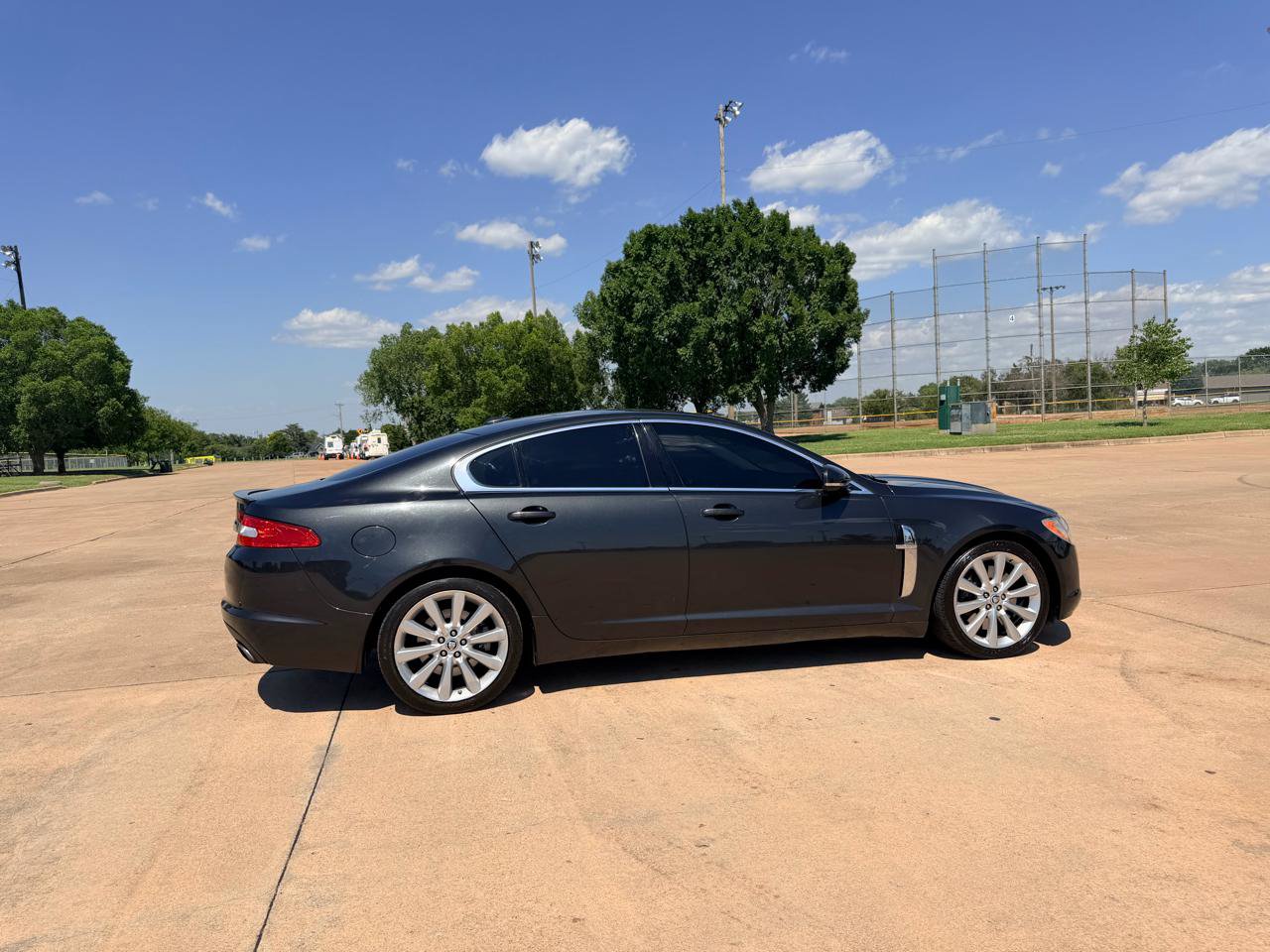 Used 2011 Jaguar XF Portfolio RWD image 30