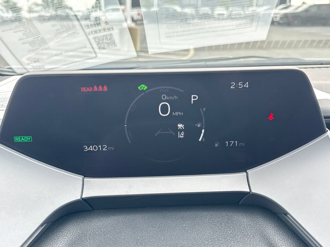 Used 2025 Toyota Prius LE FWD image 18