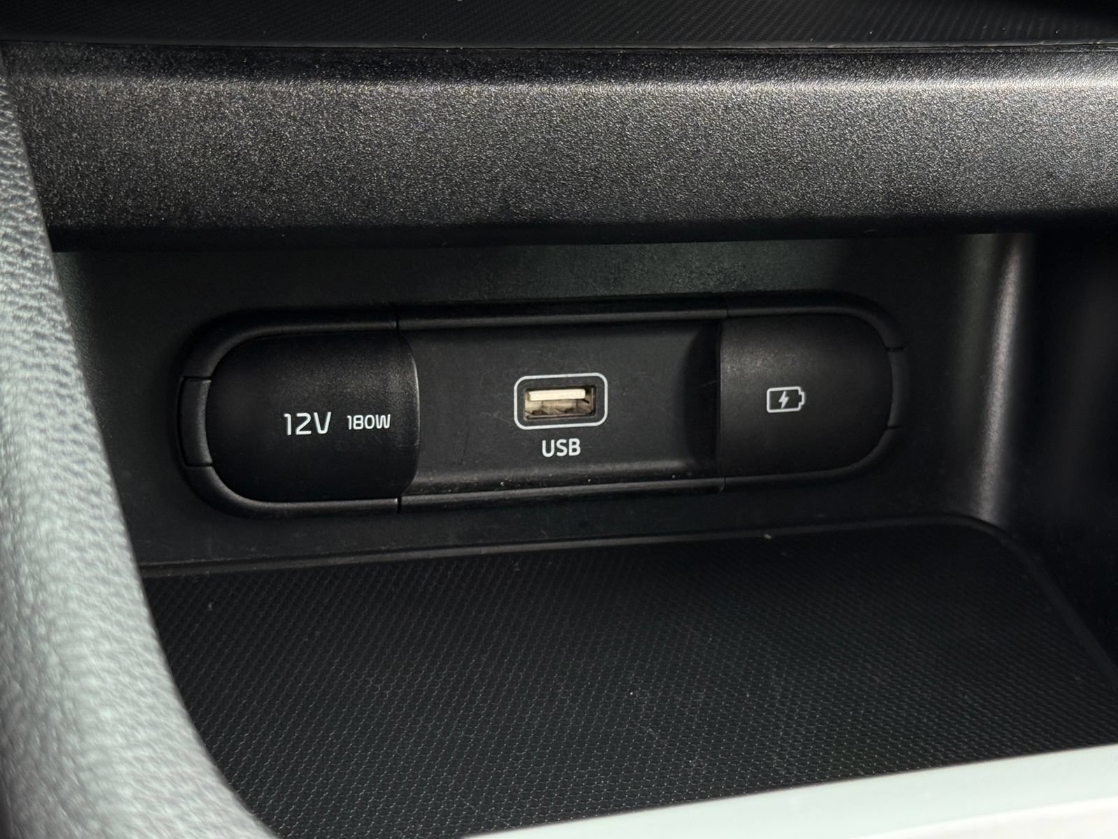 Used 2024 Kia Forte LX FWD image 19