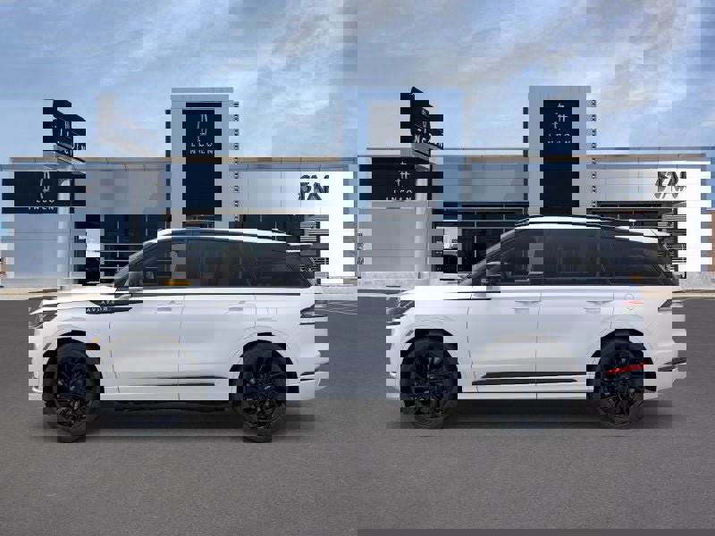 New 2025 Lincoln Aviator Reserve w/ Jet Appearance Package image 3