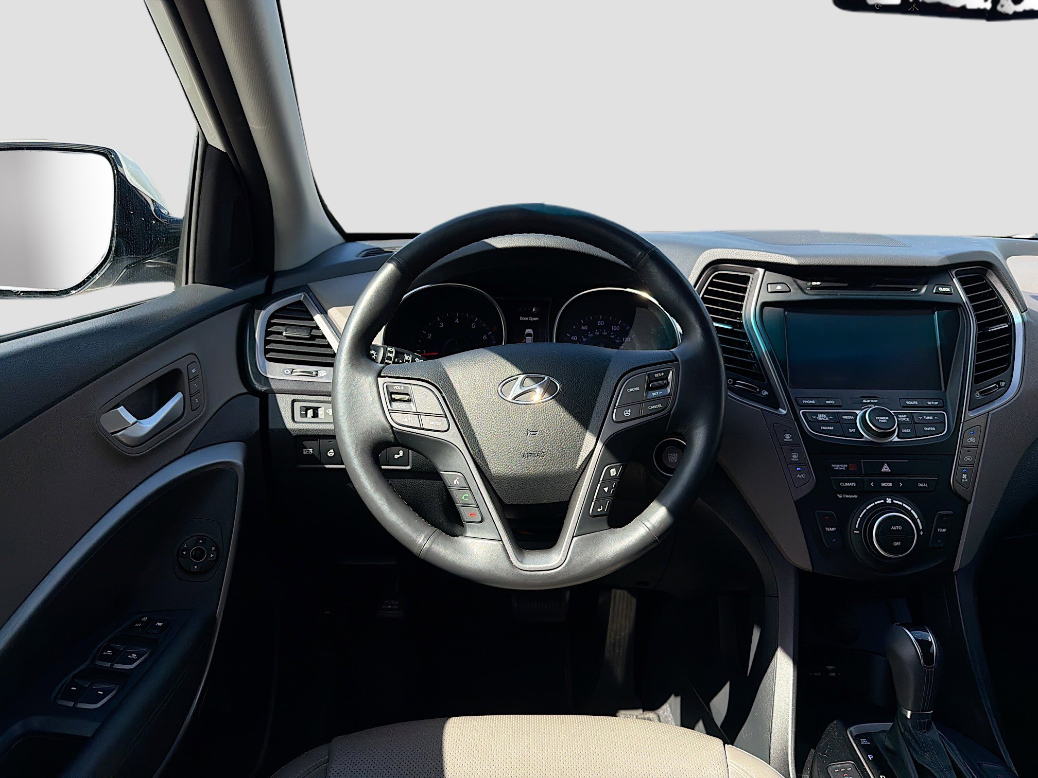 Used 2016 Hyundai Santa Fe Limited w/ Option Group 04 image 17