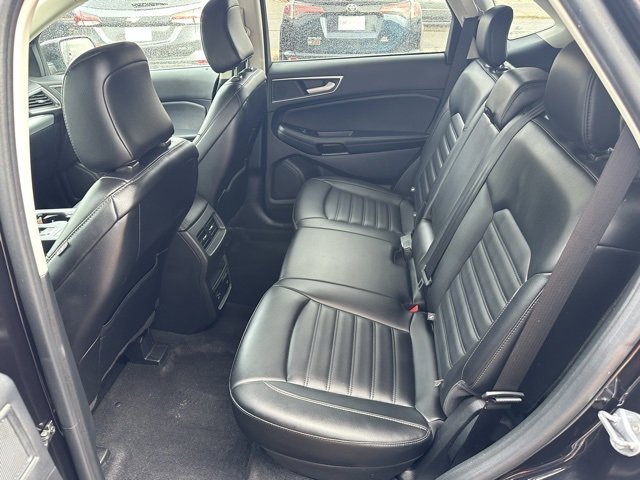 Used 2021 Ford Edge SEL w/ Convenience Package image 18
