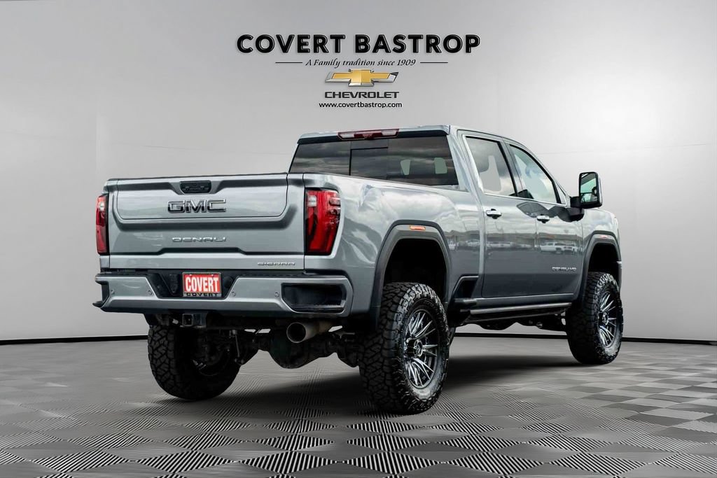 Used 2025 GMC Sierra 2500 Denali Ultimate AWD/4WD image 4