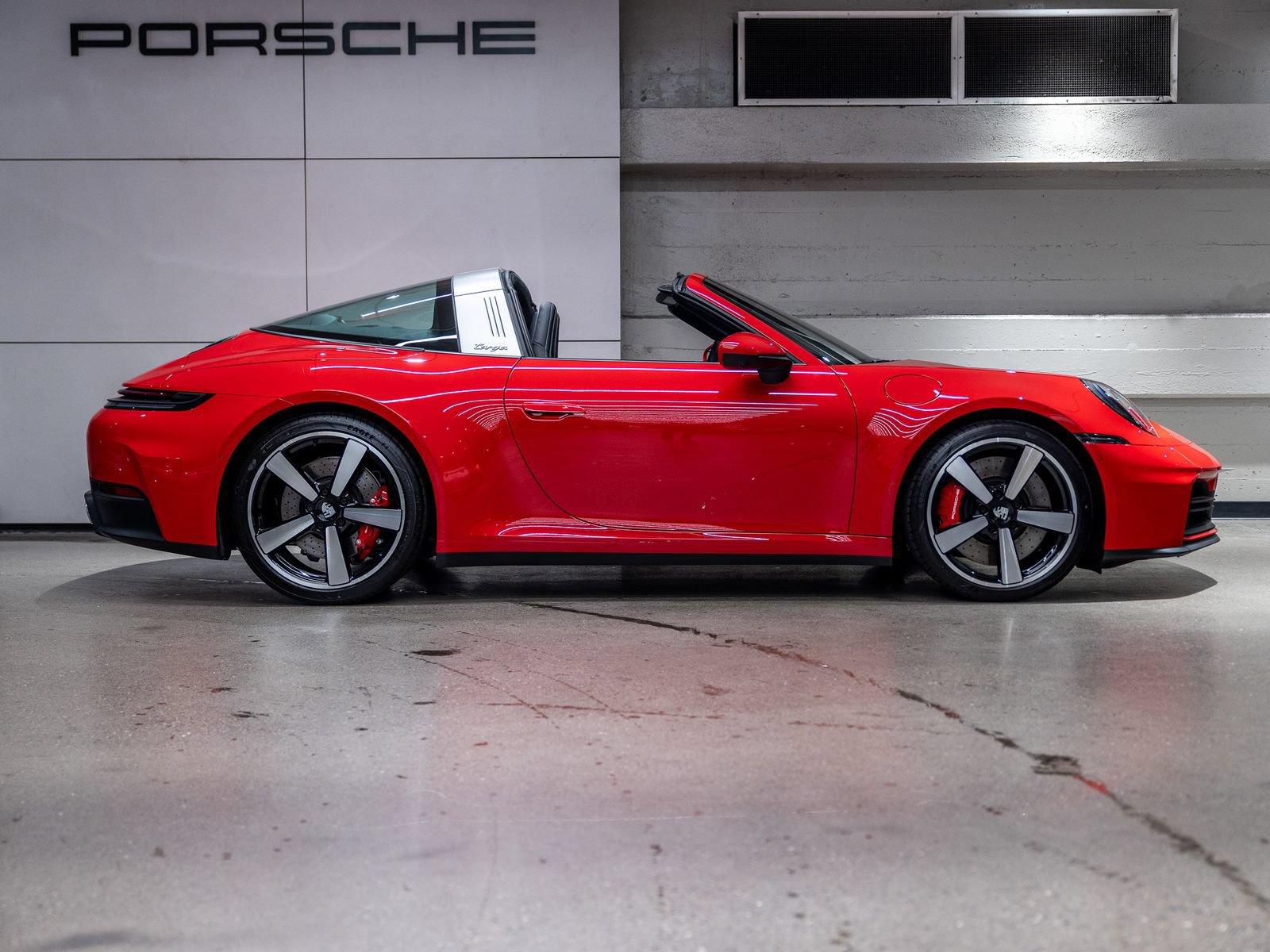 Certified 2026 Porsche 911 Targa 4S AWD/4WD image 9
