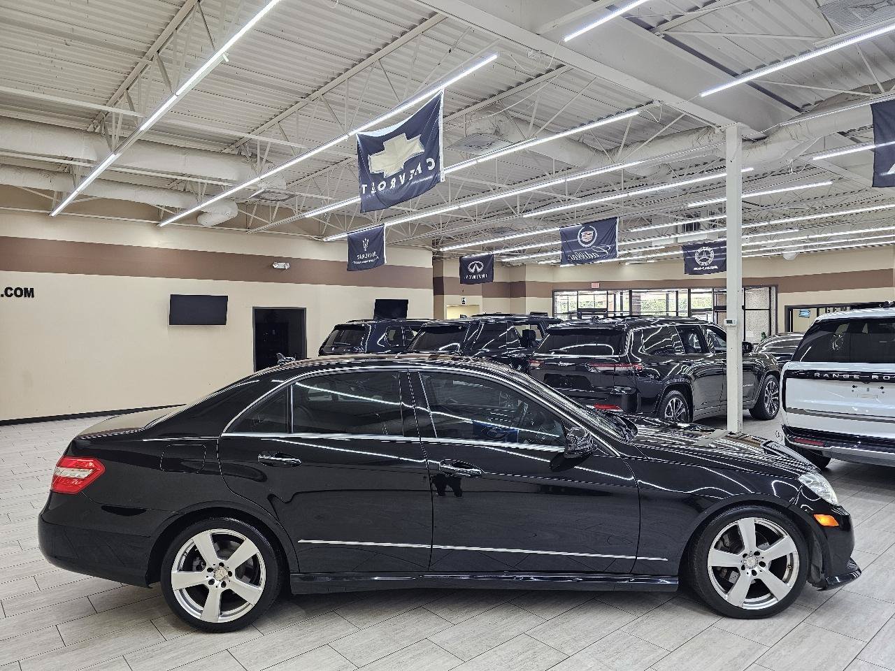 Used 2011 Mercedes-Benz E 350 Sedan w/ Premium 2 Pkg image 5
