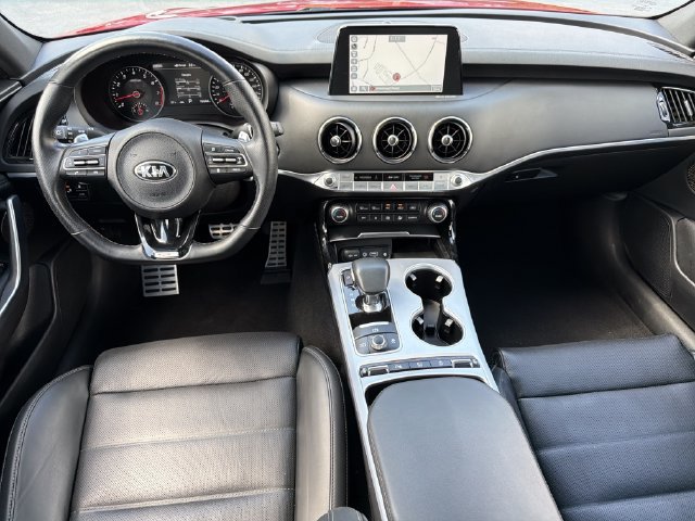 Used 2021 Kia Stinger GT2 RWD image 15
