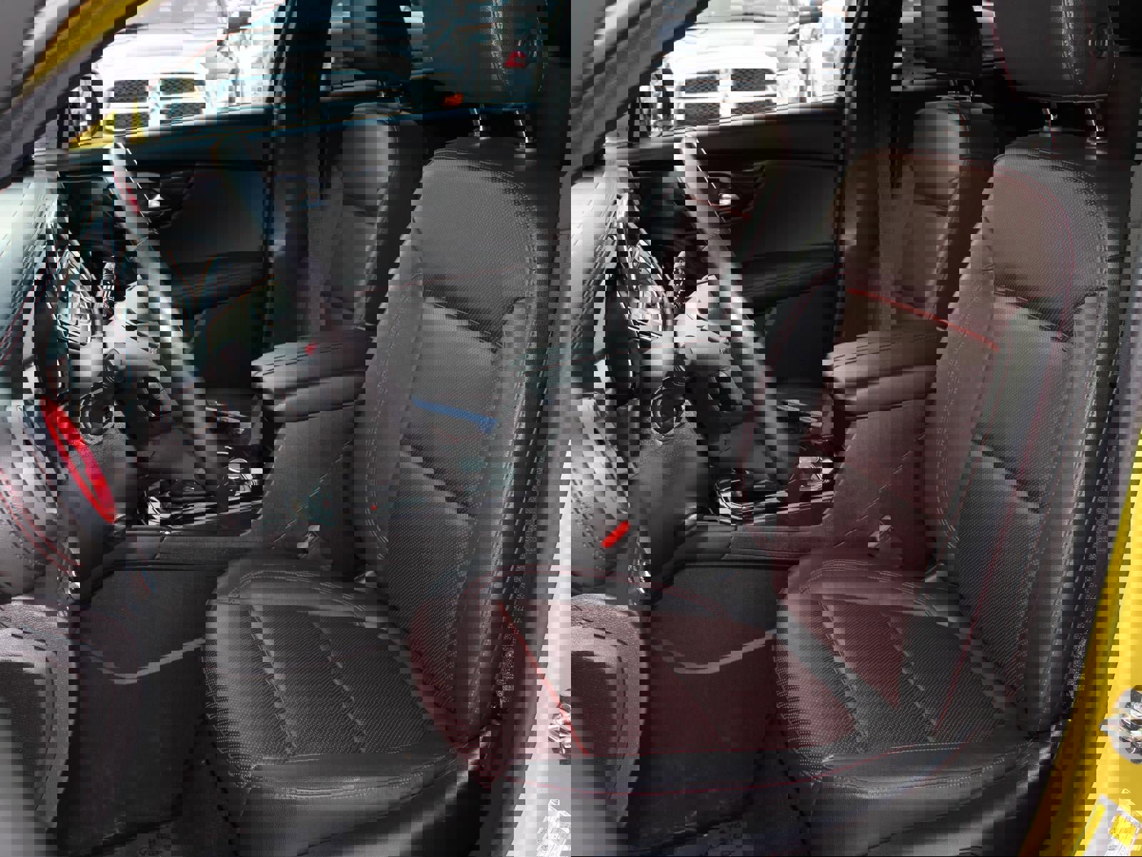 Used 2022 Chevrolet Blazer RS w/ Enhanced Convenience Package image 16