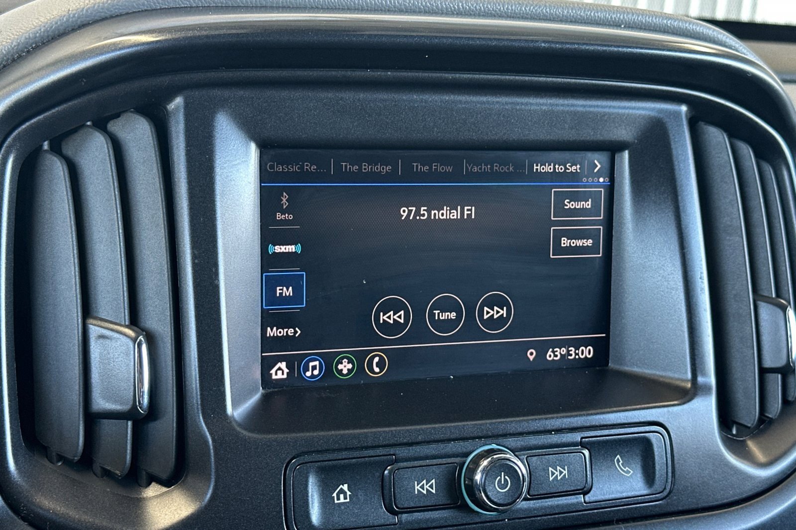 Used 2022 Chevrolet Colorado W/T w/ WT Convenience Package RWD image 16