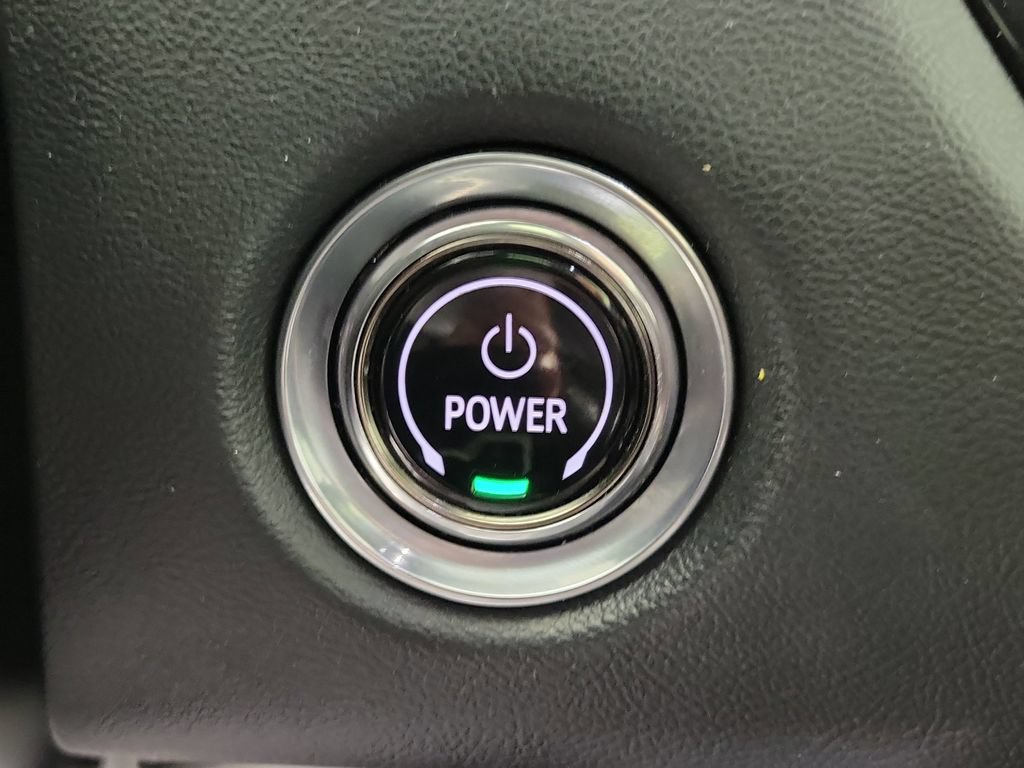 Used 2024 Cadillac Lyriq Sport AWD/4WD image 32