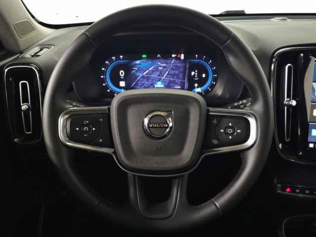 Certified 2024 Volvo XC40 B5 Plus w/ Climate Package AWD/4WD image 20